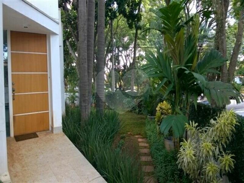 Sobrado à venda com 5 quartos, sendo 2 suítes,  em Instituto de Previdência, São Paulo, SP