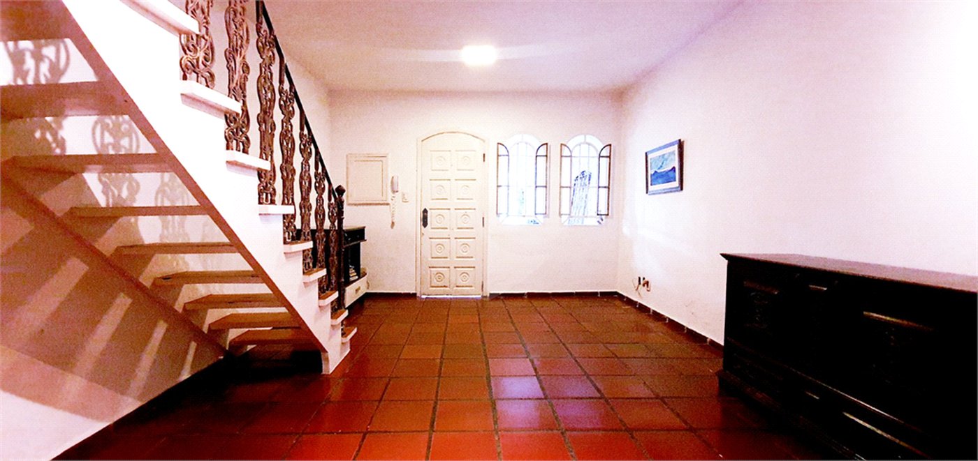 Casa à venda com 3 quartos, sendo 1 suíte,  no condomínio Ministro Jesuíno Cardoso 504, São Paulo - SP