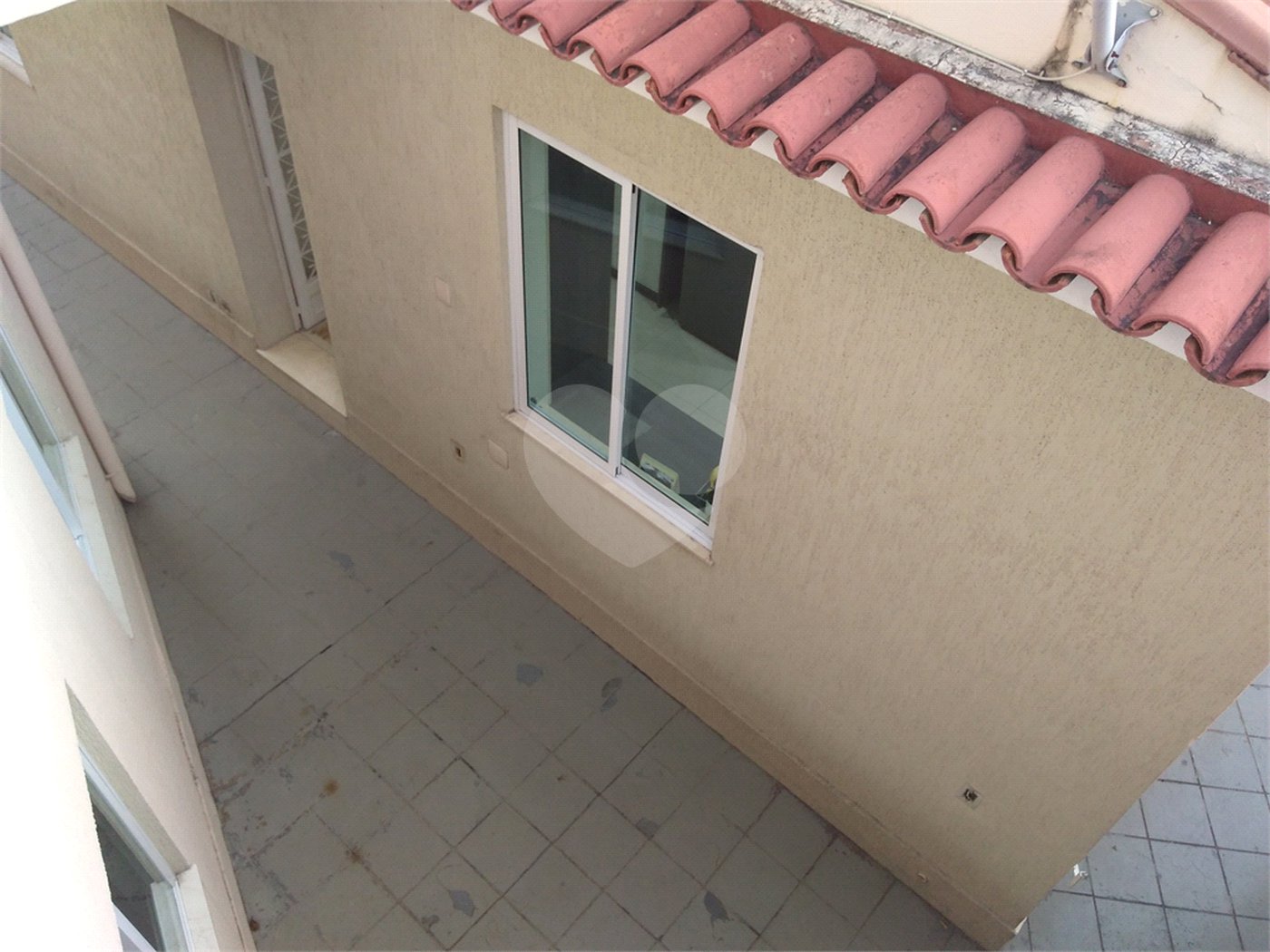 Casa à venda com 3 quartos, sendo 1 suíte,  no condomínio Conselheiro Ferraz, Rio de Janeiro - RJ