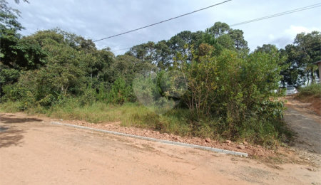 Terreno à venda no condomínio Residencial Sitio da Hortensias, São Roque - SP
