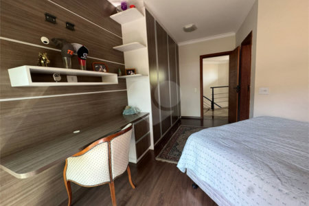 Casa à venda com 4 quartos, sendo 3 suítes,  no condomínio Village Vert, Sorocaba - SP