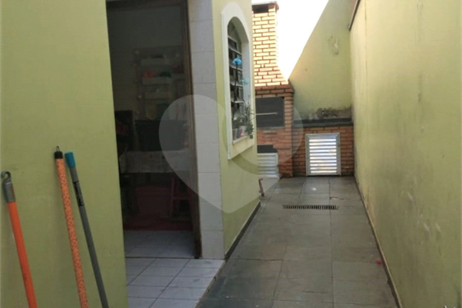 Sobrado à venda com 3 quartos, sendo 1 suíte,  em Vila Romero, São Paulo, SP