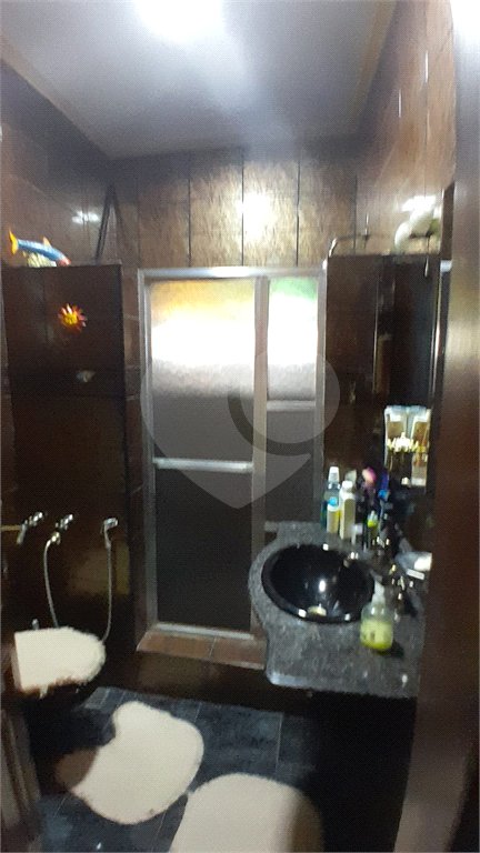 Casa à venda com 4 quartos, sendo 1 suíte, em Bangu, Rio de Janeiro, RJ