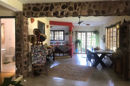 Sítio à venda com 6 quartos, sendo 1 suíte, em Sítio Santa Terezinha, Salto, SP