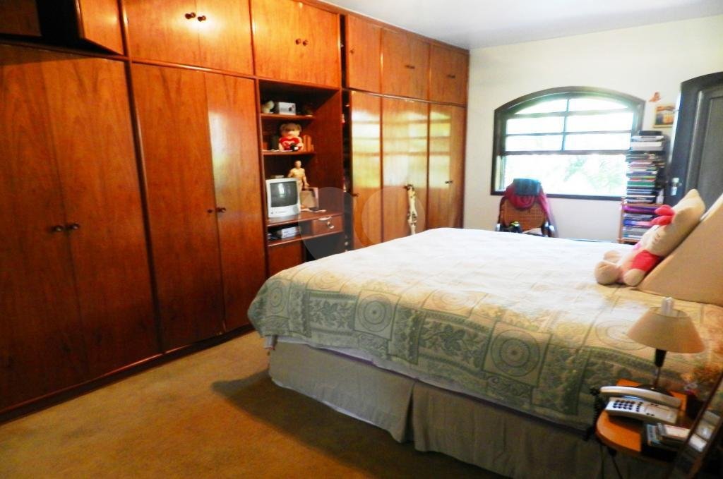 Casa de Vila à venda com 5 quartos, sendo 2 suítes, em Jardim Marajoara, São Paulo, SP