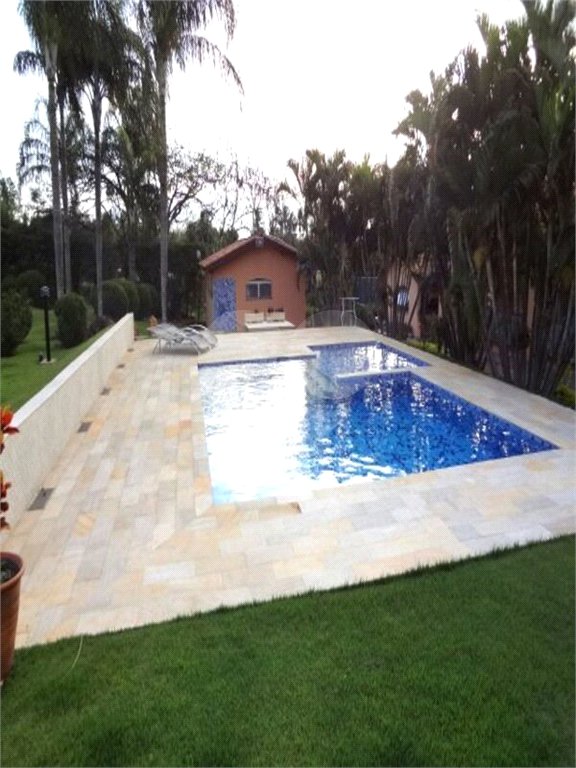 Casa à venda com 4 quartos, sendo 2 suítes,  no condomínio Acmti - Colinas do Mosteiro, Terras de Itaici e Recanto dos Pássaros, Indaiatuba - SP