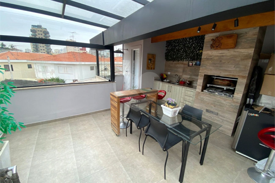 Casa à venda com 3 suítes no condomínio Belle Villle, São Paulo - SP