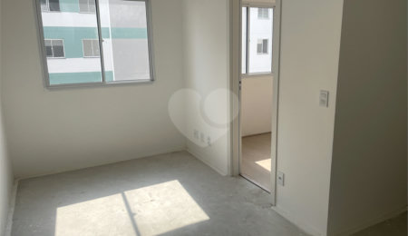 Apartamento à venda com 2 quartos, sendo 1 suíte,  em Mooca, São Paulo, SP