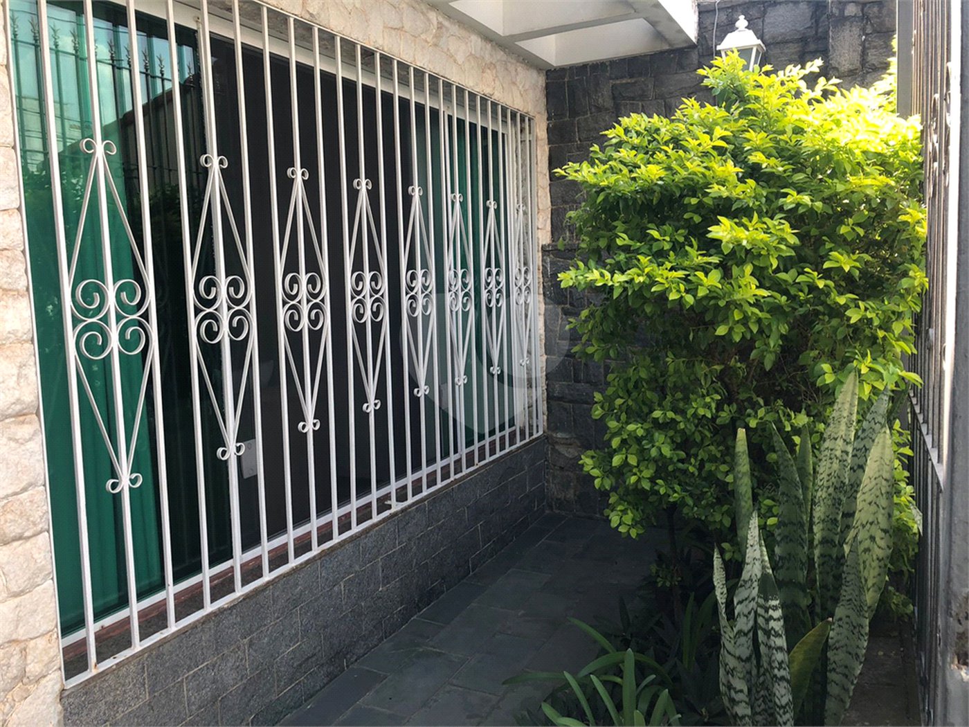 Casa Térrea à venda com 3 quartos, sendo 1 suíte,  em Vila Industrial, Mogi das Cruzes, SP