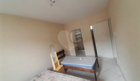 Apartamento à venda com 3 quartos, sendo 1 suíte,  no Centro, Serra Negra, SP