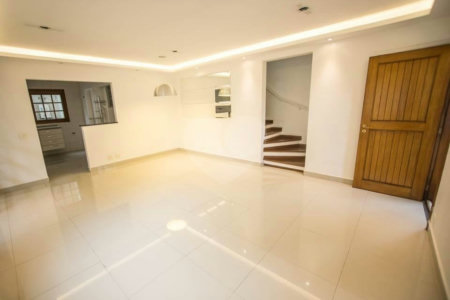 Casa à venda com 3 suítes no condomínio Jardim Ouro Preto - Villas Paulistas, São Paulo - SP