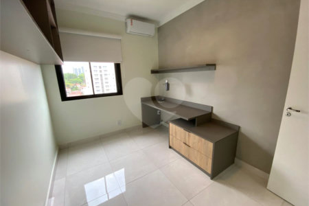 Apartamento à venda com 3 quartos, sendo 1 suíte,  em Vila Independência, Sorocaba, SP