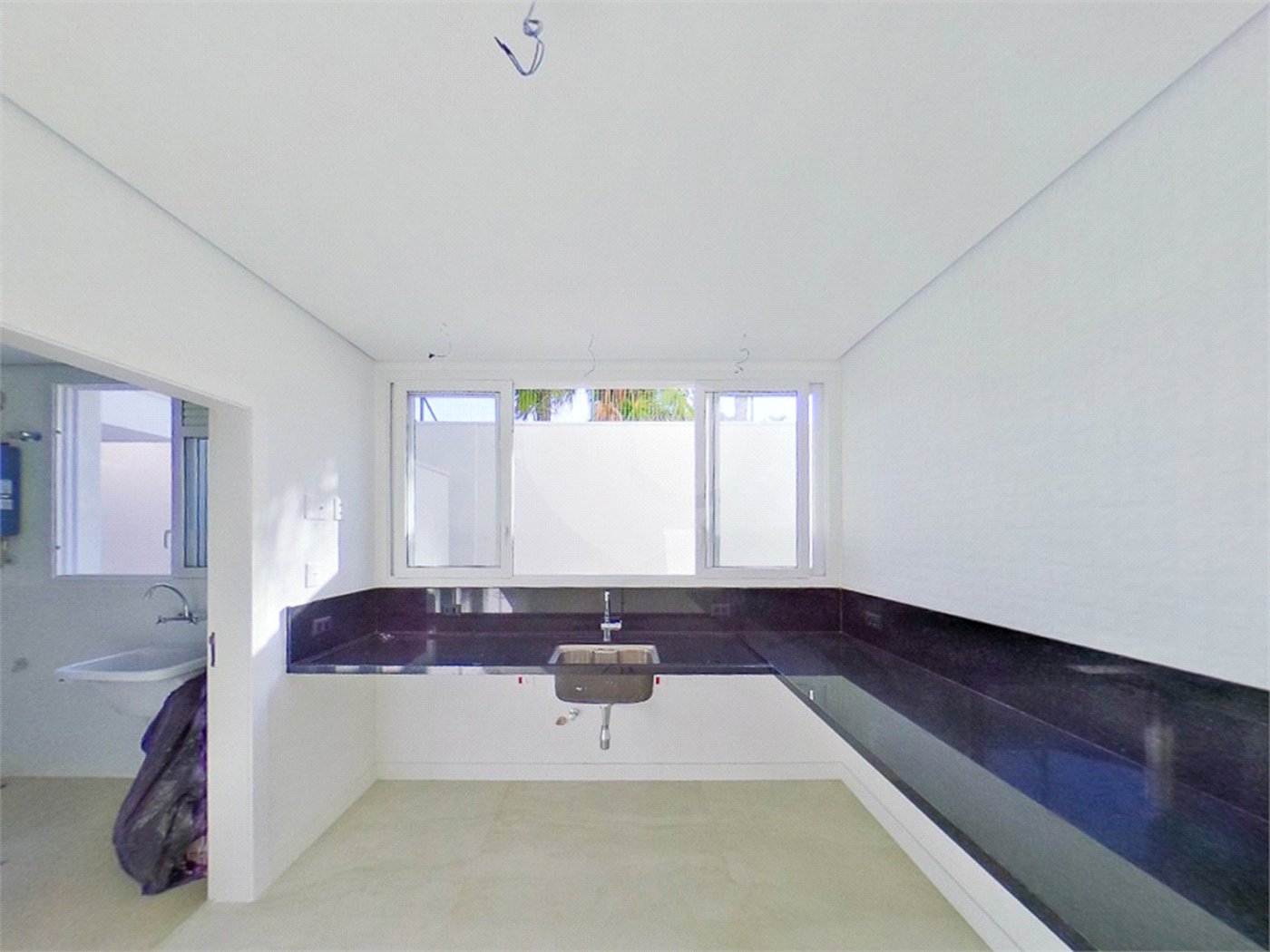 Casa à venda com 4 quartos, sendo 3 suítes,  em Jardim Marajoara, São Paulo, SP