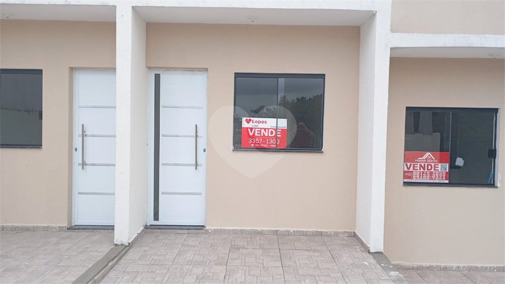 Casa de Vila à venda com 2 quartos em Jardim das Orquídeas, Sorocaba, SP