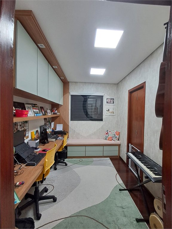 Apartamento à venda com 3 quartos, sendo 1 suíte, em Nova Petrópolis, São Bernardo do Campo, SP