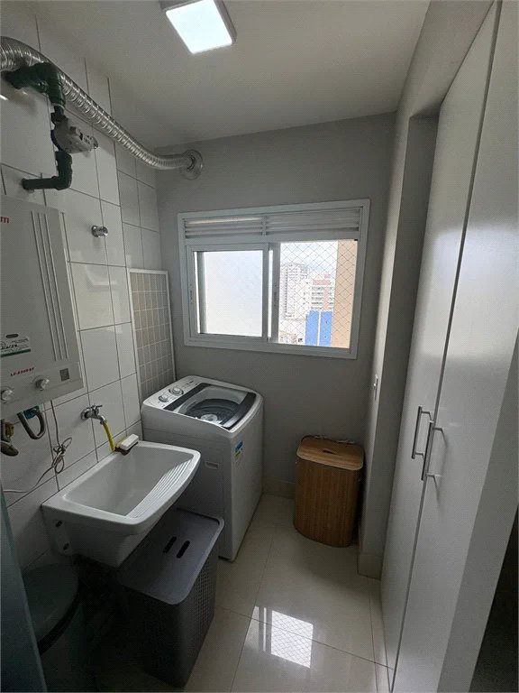 Apartamento à venda com 2 quartos, sendo 1 suíte,  em Vila Andrade, São Paulo, SP