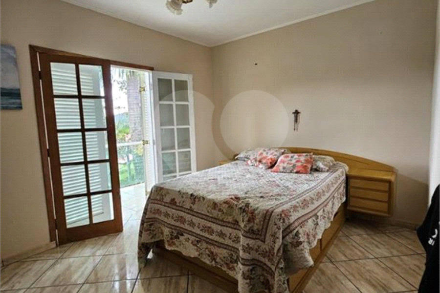 Casa à venda com 3 quartos, sendo 1 suíte, no condomínio Clube de Campo Fazenda Tabarã, Mairiporã - SP