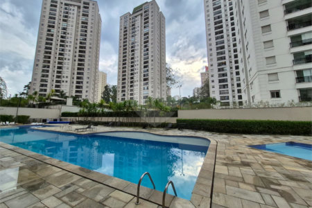 Apartamento à venda com 3 quartos, sendo 1 suíte, em Jardim Parque Morumbi, São Paulo, SP