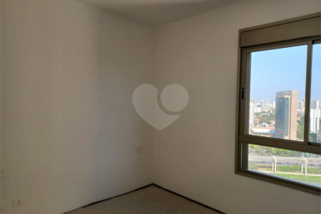 Apartamento à venda com 4 suítes em Real Parque, São Paulo, SP