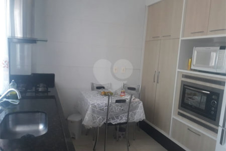Sobrado à venda com 3 suítes em Vila Aurora (zona Norte), São Paulo, SP