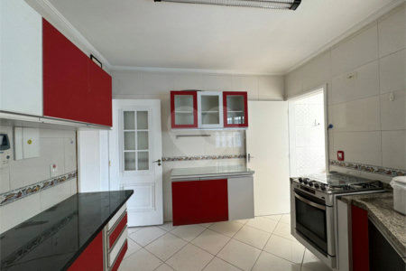 Casa à venda com 3 quartos, sendo 1 suíte,  em Vila Rosália, Guarulhos, SP