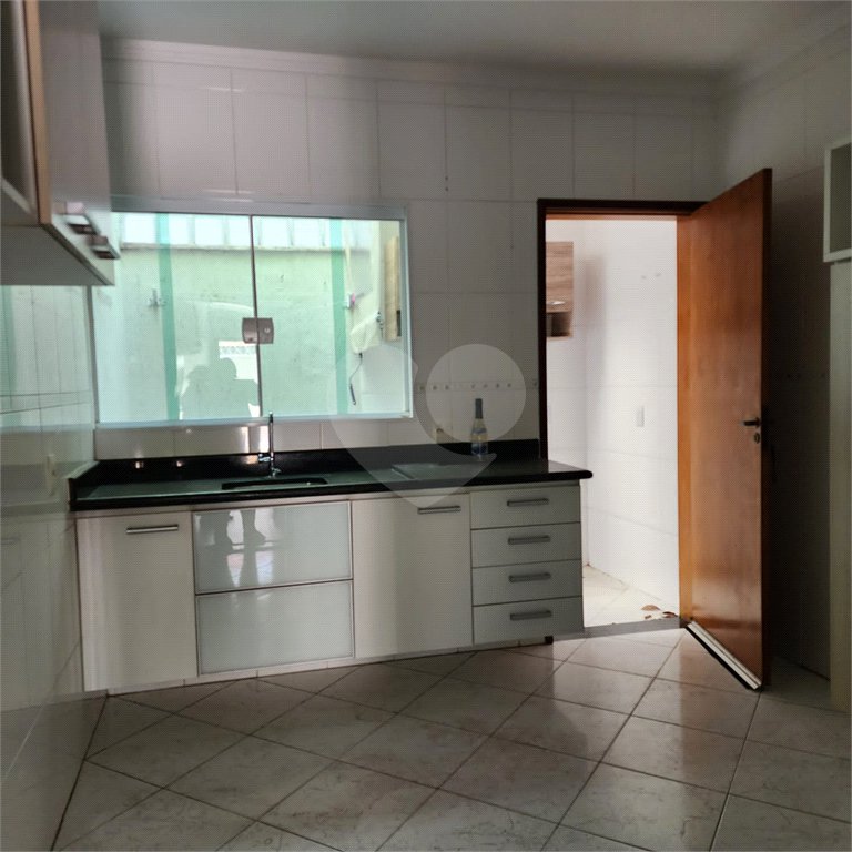 Casa à venda com 2 suítes no condomínio Residencial Maracujás, São Paulo - SP