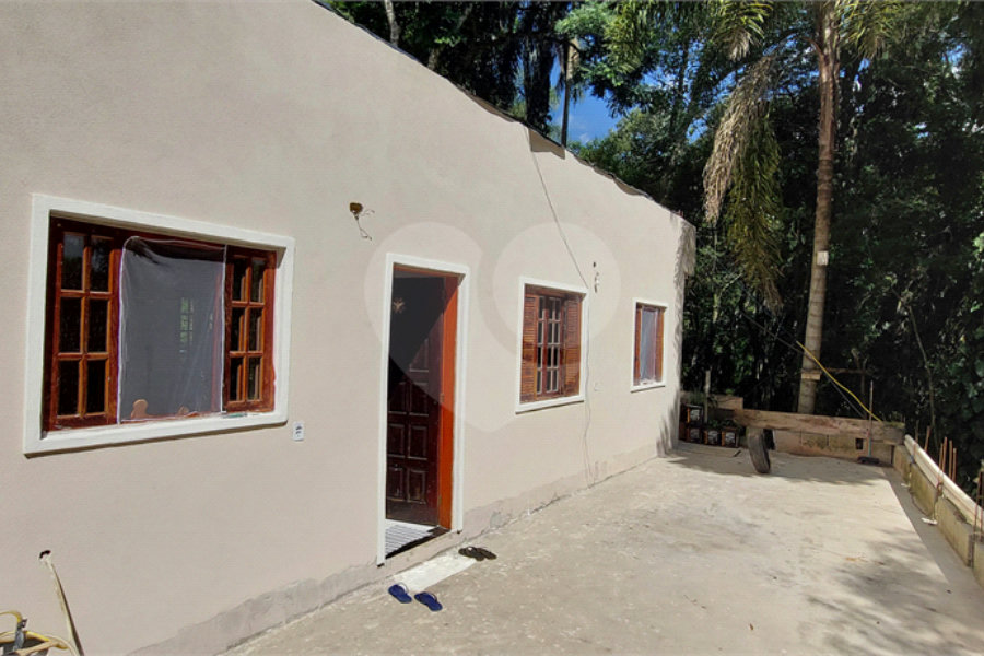 Casa à venda com 2 quartos no condomínio Sausalito, Mairiporã - SP