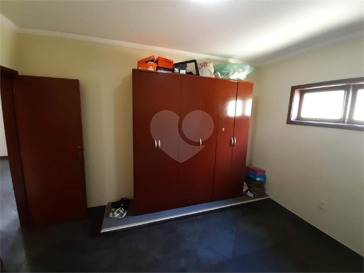 Casa à venda com 3 suítes no condomínio Villaggio Capriccio, Louveira - SP