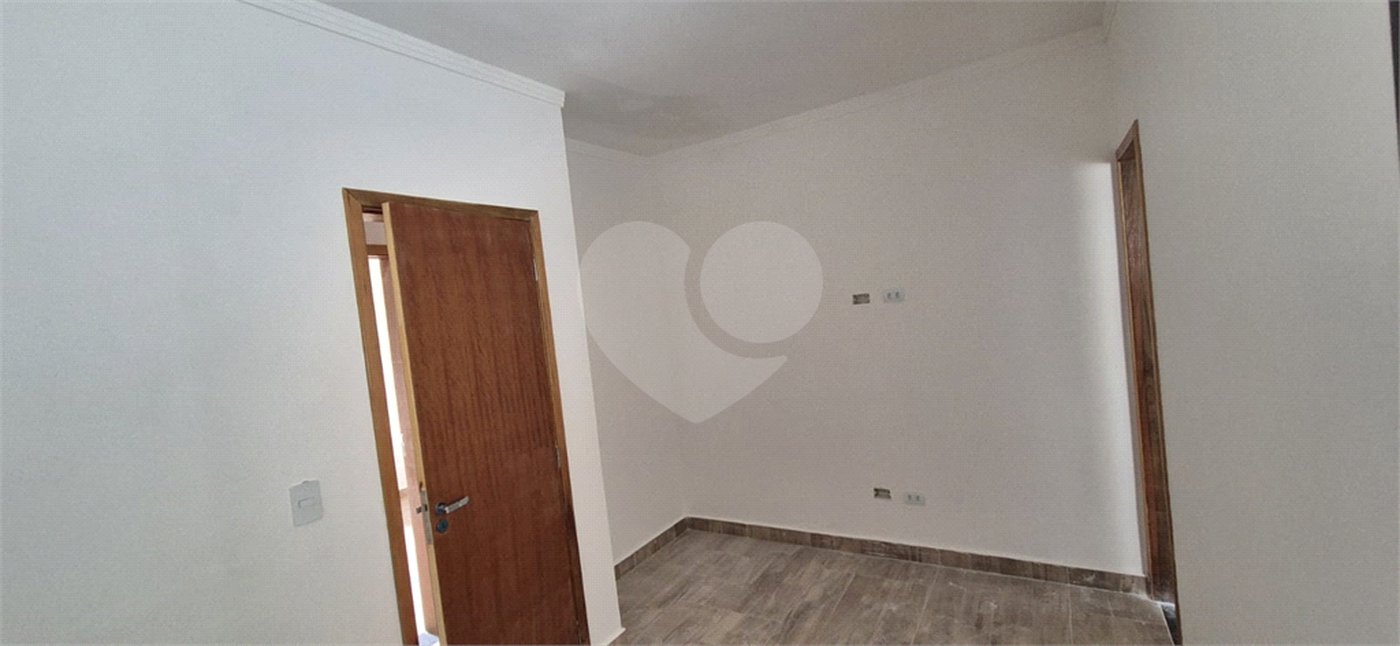 Casa à venda com 2 suítes no condomínio Danilo Iran, São Paulo - SP