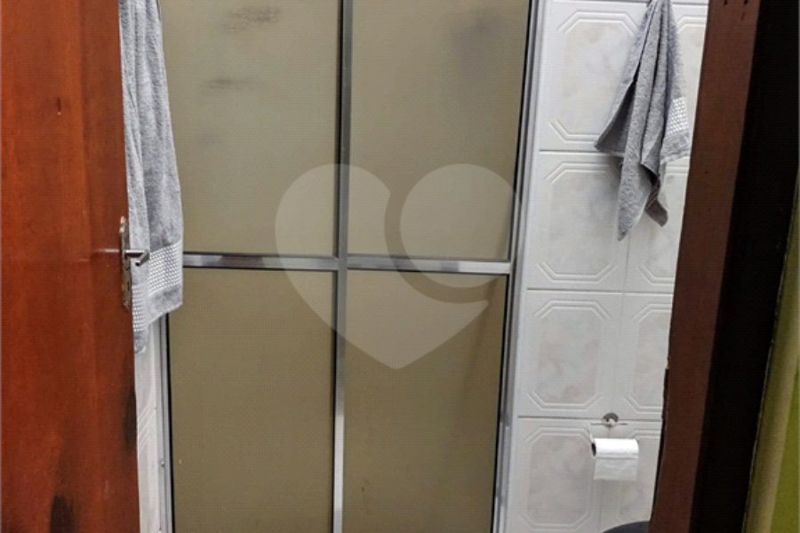 Sobrado à venda com 2 quartos, sendo 1 suíte, em Campo Limpo, São Paulo, SP