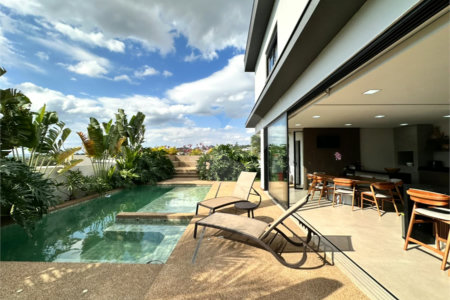 Casa à venda com 3 suítes no condomínio Villas do Golfe, Itu - SP