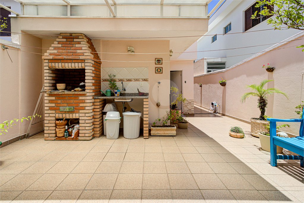 Sobrado à venda com 3 quartos, sendo 1 suíte,  em Jardim Umuarama, São Paulo, SP
