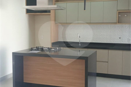 Casa à venda com 3 suítes no condomínio Jardim Residencial Dona Lucilla, Indaiatuba - SP