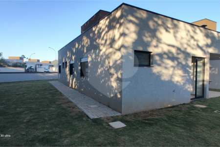 Casa à venda com 3 suítes no condomínio Reserva Ybyra, Atibaia - SP