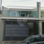 Casa à venda com 3 quartos, sendo 1 suíte, em Vila Nivi, São Paulo, SP