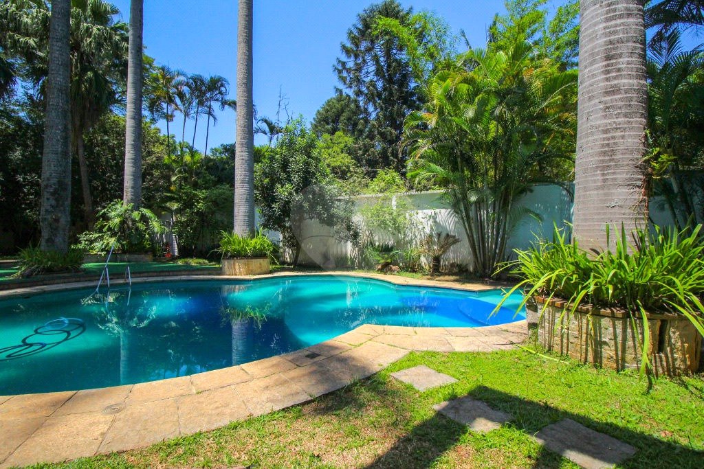 Casa à venda com 4 suítes em Alto da Boa Vista, São Paulo, SP