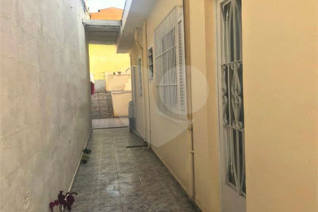 Casa à venda com 7 quartos, sendo 1 suíte, em Aliança, Osasco, SP