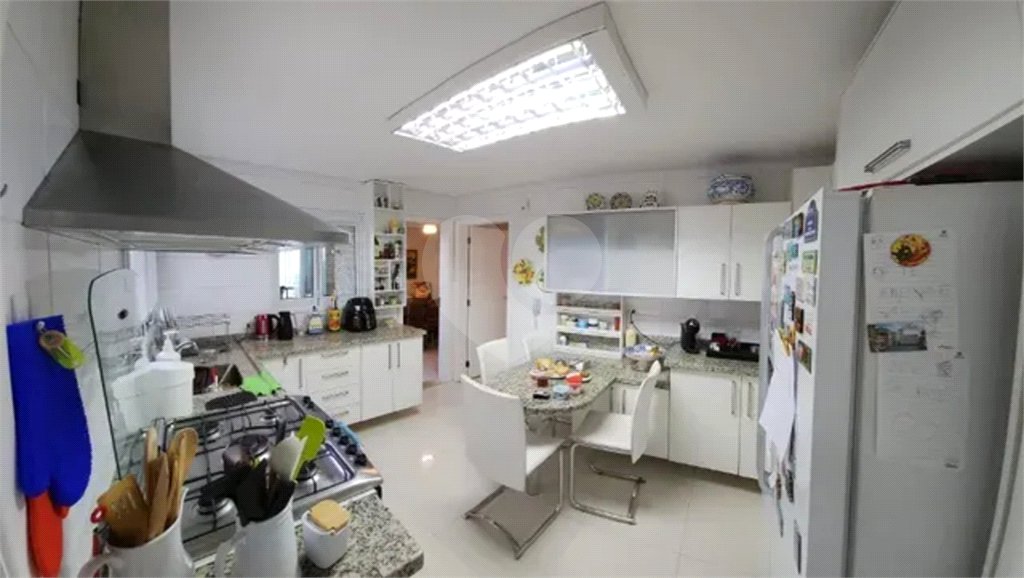 Apartamento à venda com 4 quartos, sendo 2 suítes,  em Vila Ema, São José dos Campos, SP