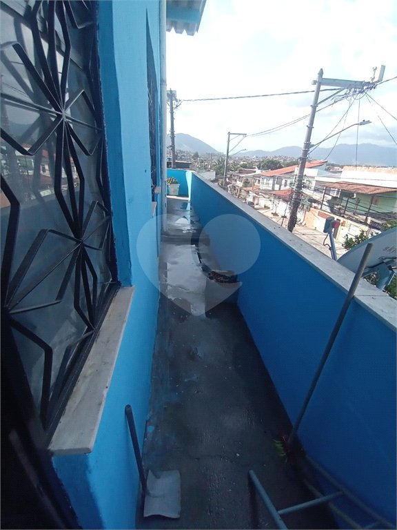 Triplex à venda com 5 quartos, sendo 1 suíte, em Santíssimo, Rio de Janeiro, RJ