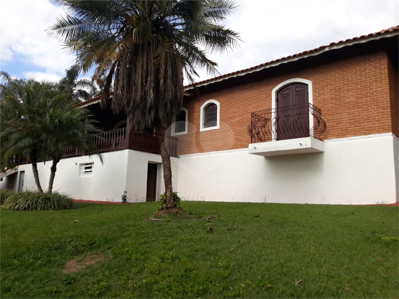 Chácara à venda com 4 quartos, sendo 2 suítes, em Jardim Conceição, São Roque, SP