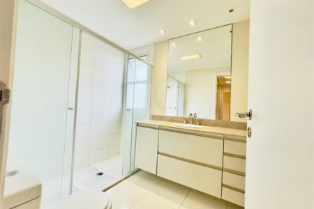 Apartamento à venda com 3 quartos, sendo 4 suítes,  no Centro, São Bernardo do Campo, SP