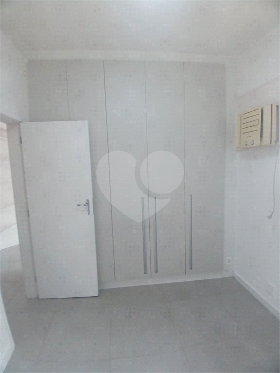 Apartamento à venda com 2 quartos, sendo 1 suíte, em Lagoa, Rio de Janeiro, RJ