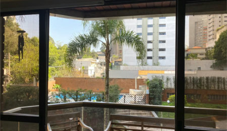Apartamento à venda com 3 quartos, sendo 1 suíte,  em Real Parque, São Paulo, SP