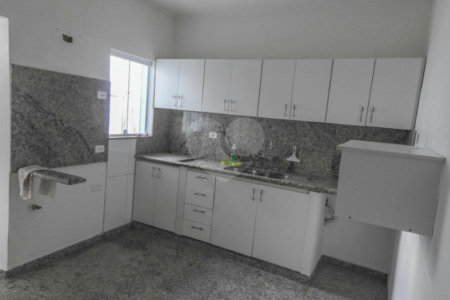Casa Térrea à venda com 4 quartos, sendo 2 suítes, em Jardim das Bandeiras, São Paulo, SP