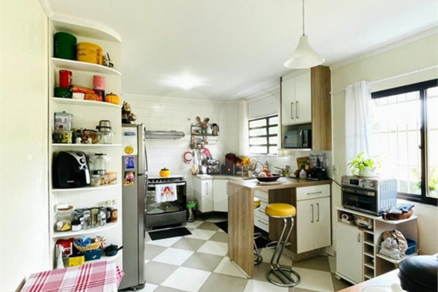Villagio à venda com 4 quartos, sendo 2 suítes, em Saúde, São Paulo, SP