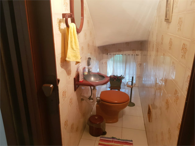 Sobrado à venda com 3 quartos, sendo 1 suíte,  em Campo Grande, São Paulo, SP