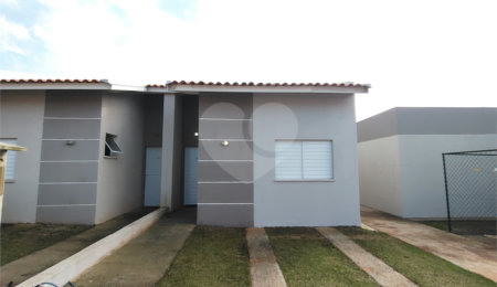 Casa à venda ou para alugar com 2 quartos no condomínio Villagio Allegro, Itapetininga - SP