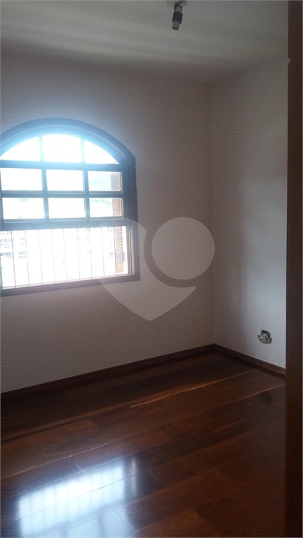 Sobrado à venda com 3 quartos, sendo 1 suíte, em Horto, São Paulo, SP