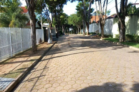Casa à venda com 3 quartos, sendo 1 suíte,  em Bosque, Vinhedo, SP