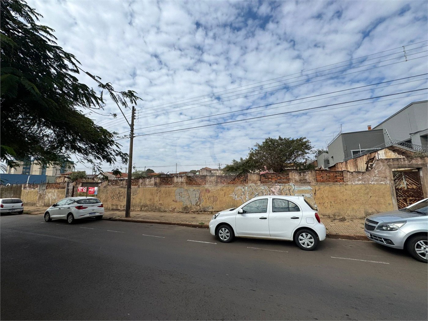 Terreno comercial de 2.100m2, no Bairro Vila Prado em São Carlos-SP